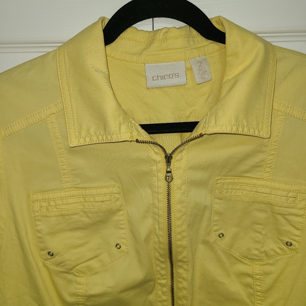 Chico's Yellow Jacket Coat with Collared Neckline and 3/4 Sleeves Size 2 - Picture 16 of 16